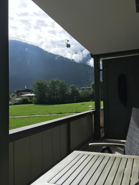 Royal Waldfeld Lägenhet Mayrhofen Exteriör bild